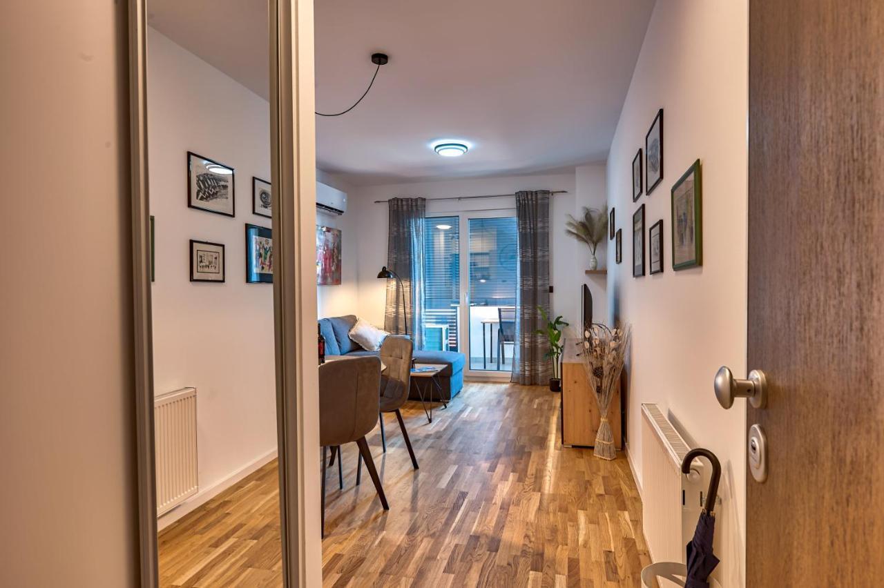 Art Apartment Monvidal Pula Bagian luar foto